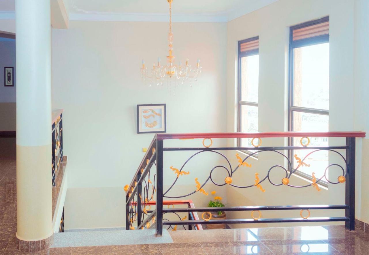 Sapphire Hotel Entebbe Kigo Kajansi Luaran gambar