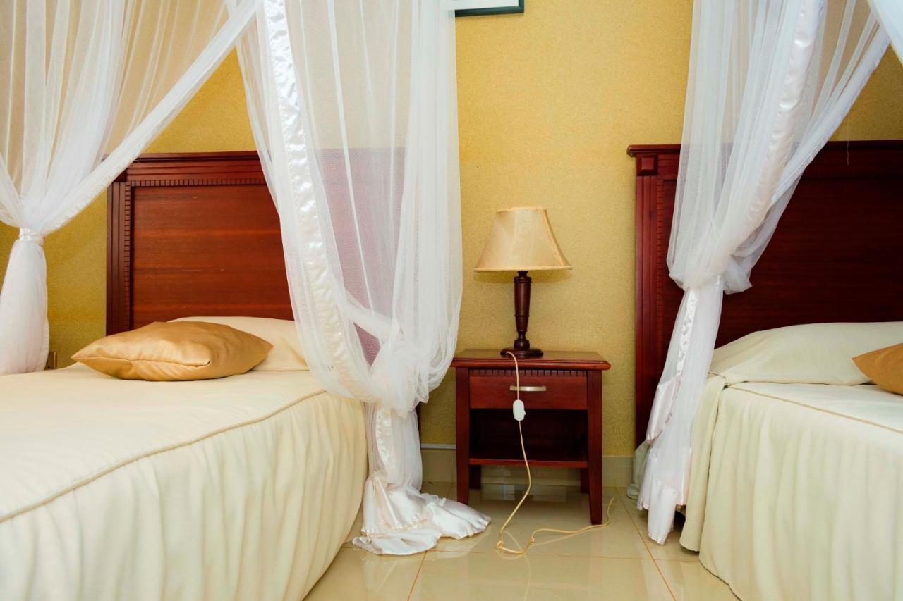 Sapphire Hotel Entebbe Kigo Kajansi Luaran gambar